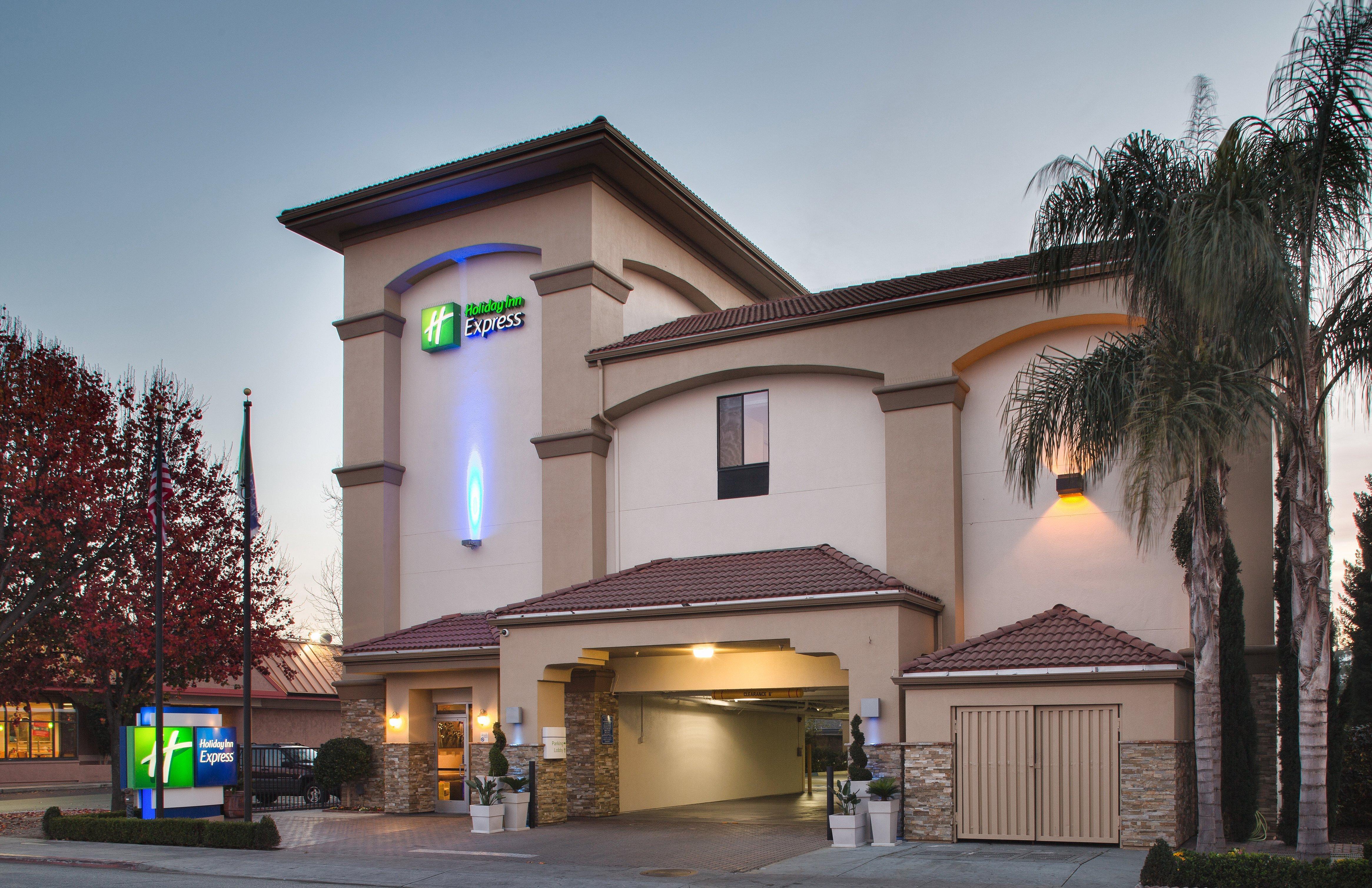 Holiday Inn Express Redwood City Central By Ihg Экстерьер фото